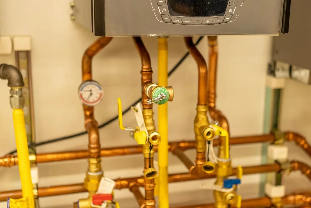 Licensed technician providing Pipe Repair for a homeowner in New London